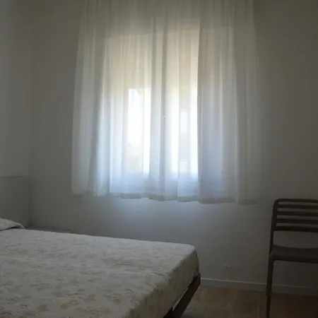 Comfortable Flat Close To The شقة